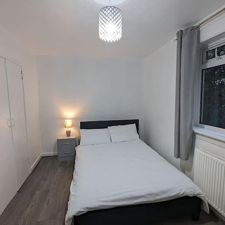3 Bedroom Apartment Sleeps 8 Edimburgo Exterior foto